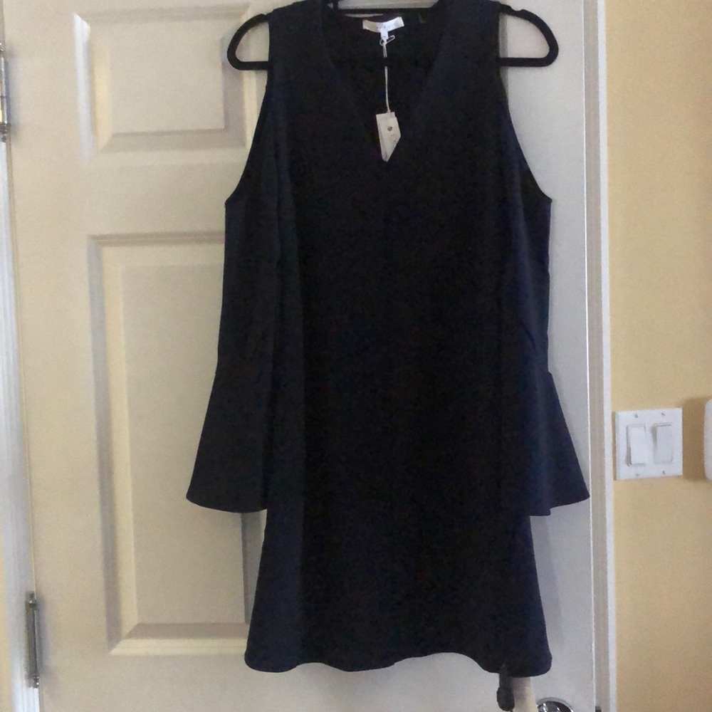 Causal dress